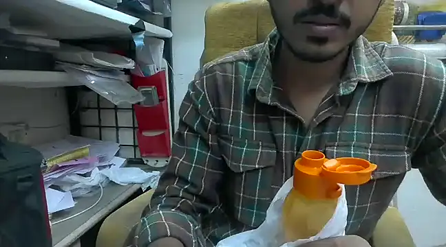 cute modell online show from January 18, 12:15 pm