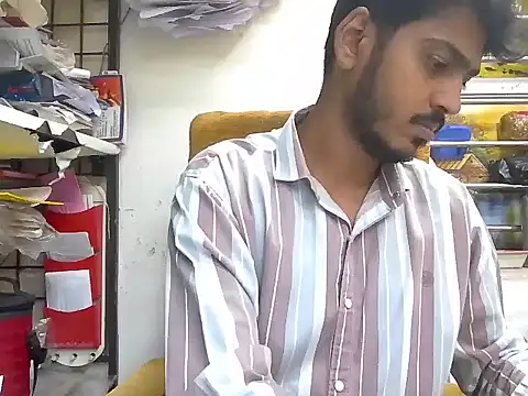 cute modell online show from October 8, 12:14 pm