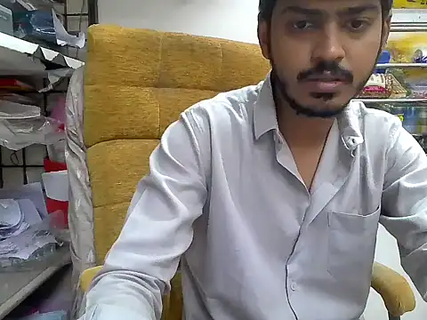 cute modell online show from November 14, 12:15 pm