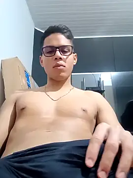 HornyTiger744 online show from February 5, 12:37 am