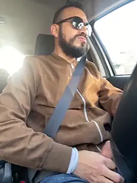 Snapshot of leonardohot1987 chatting on January 16, 2:51 pm leonardohot1987 online show from January 16, 2:51 pm