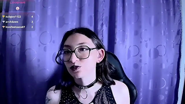 Snapshot of Kimlennox_ chatting on January 20, 12:25 am Kimlennox online show from January 20, 12:25 am