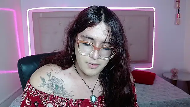 Snapshot of kathepickmanx chatting on October 19, 3:40 am kathepickmanx online show from October 19, 3:40 am