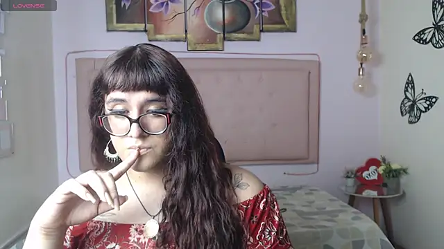 Snapshot of kathepickmanx chatting on February 26, 3:27 am kathepickmanx online show from February 26, 3:27 am