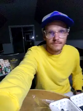 SoxxyNsh online show from September 19, 12:45 am