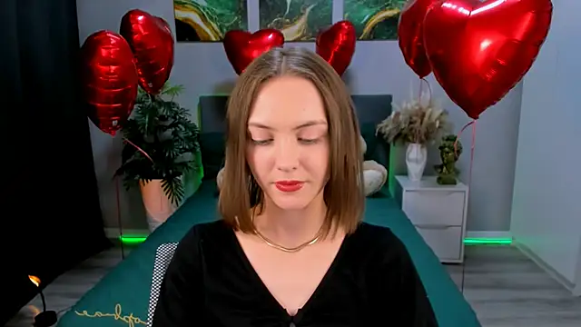 Snapshot of JesssWalker chatting on February 15, 11:58 pm JesssWalker online show from February 15, 11:58 pm