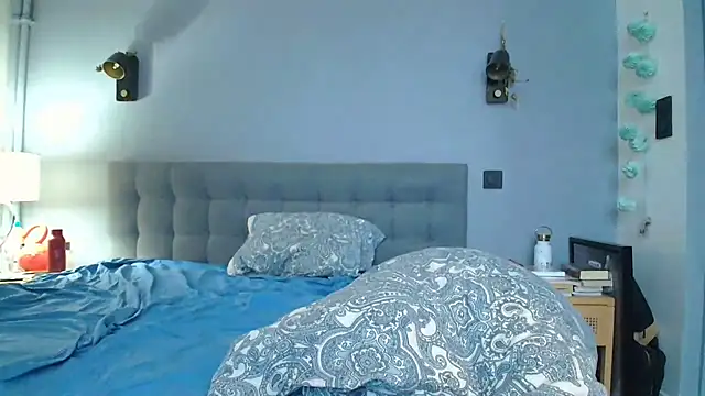 KattyFR online show from October 27, 7:56 am