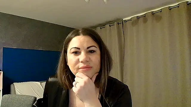 Snapshot of VixenVibesX chatting on January 30, 4:02 pm VixenVibesX online show from January 30, 4:02 pm