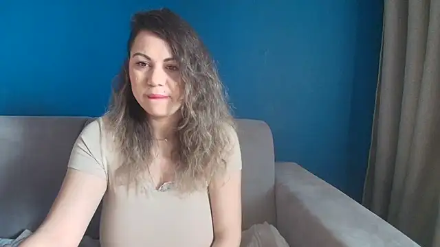 Snapshot of VixenVibesX chatting on February 23, 7:55 am VixenVibesX online show from February 23, 7:55 am