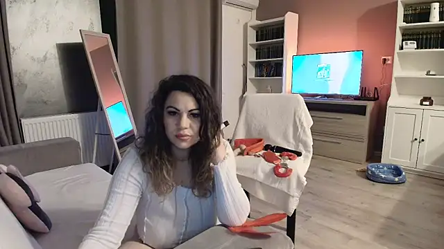 Snapshot of VixenVibesX chatting on March 16, 6:44 pm VixenVibesX online show from March 16, 6:44 pm