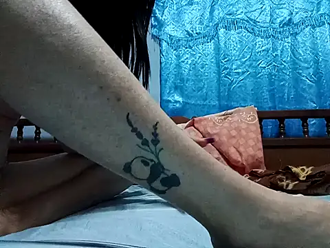 Zuzell Sweet online show from February 9, 4:57 am