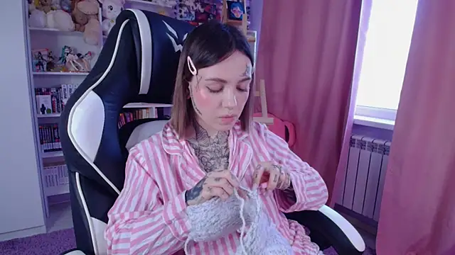 Catharsisi online show from February 21, 1:55 pm