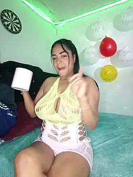 CarolinePolsen online show from September 18, 12:40 pm