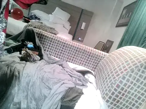 AQuickPhyx online show from February 14, 3:33 am