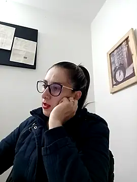 CHARLOTTE 1711 online show from March 4, 11:43 pm