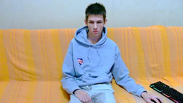 Lester Broo online show from February 14, 8:22 am