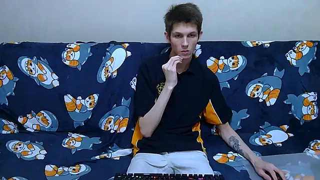 Lester Broo online show from June 21, 8:11 pm