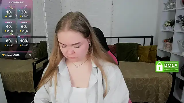Snapshot of Erica__Alta chatting on February 10, 9:36 am Erica Alta online show from February 10, 9:36 am