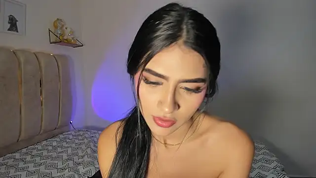 Snapshot of BellaaStorm chatting on July 2, 3:23 am BellaaStorm online show from July 2, 3:23 am