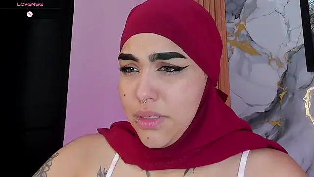 Snapshot of Maissa_Alabi chatting on July 8, 7:40 pm Maissa Alabi online show from July 8, 7:40 pm