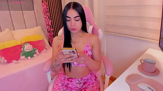 Snapshot of tamy_xoo chatting on January 14, 5:18 pm tamy xoo online show from January 14, 5:18 pm