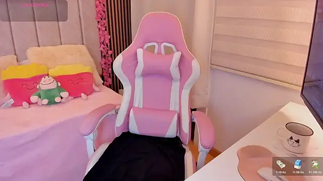 Snapshot of tamy_xoo chatting on February 6, 3:48 pm tamy xoo online show from February 6, 3:48 pm