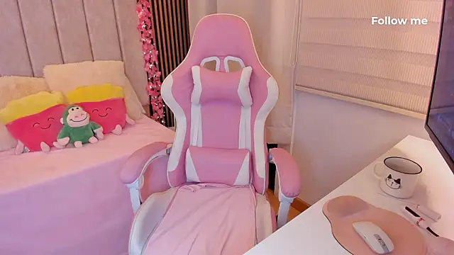 Snapshot of tamy_xoo chatting on February 14, 4:48 pm tamy xoo online show from February 14, 4:48 pm