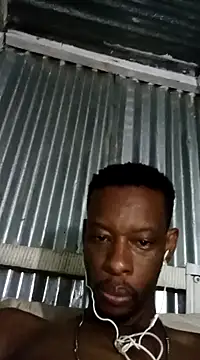 Snapshot of whizzydick1504 chatting on January 20, 7:04 pm whizzydick1504 online show from January 20, 7:04 pm