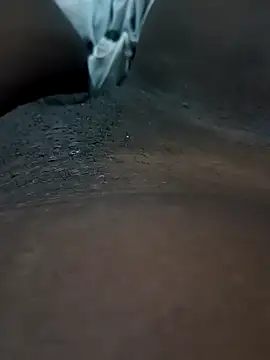 Snapshot of gatinha776 chatting on February 17, 5:19 pm gatinha776 online show from February 17, 5:19 pm