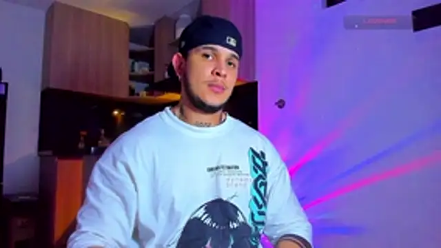 austinoficial online show from March 27, 11:15 pm