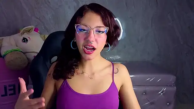 Snapshot of zoe_ch_ chatting on June 27, 3:11 am zoe ch online show from June 27, 3:11 am