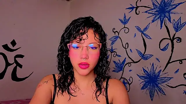 Snapshot of zoe_ch_ chatting on August 6, 7:21 am zoe ch online show from August 6, 7:21 am