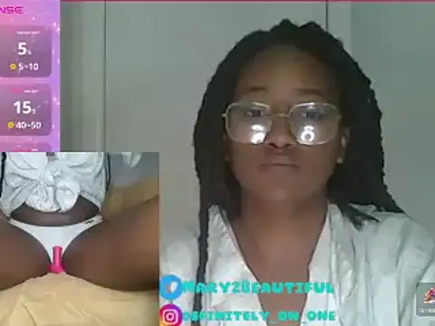 Snapshot of dragdemballznme chatting on January 11, 2:58 pm dragdemballznme online show from January 11, 2:58 pm