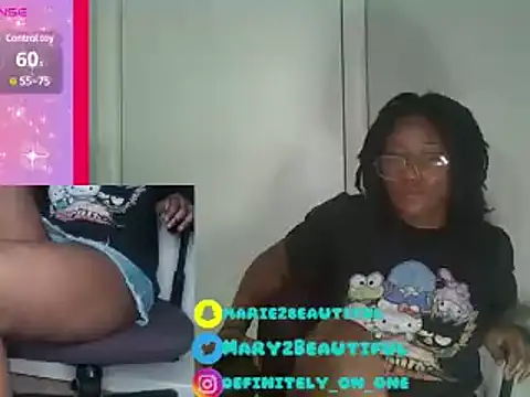 Snapshot of dragdemballznme chatting on February 9, 12:28 am dragdemballznme online show from February 9, 12:28 am