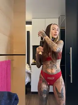 Black sweet Rose online show from March 3, 11:38 am