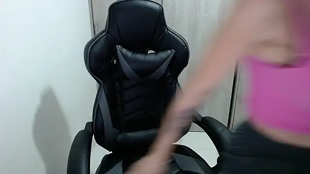 Princezzlove3 online show from February 21, 12:05 am