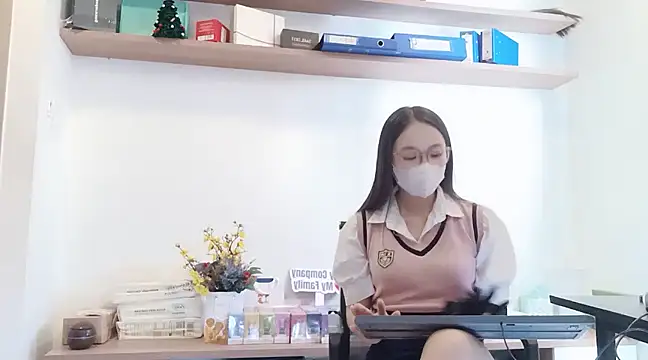 Lush-Office online show from February 18, 1:32 am