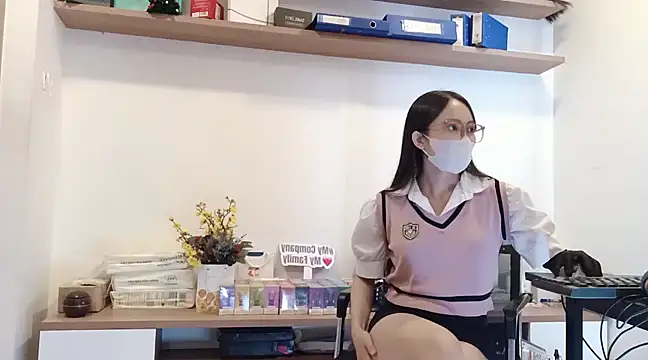 Lush-Office online show from February 18, 7:54 am