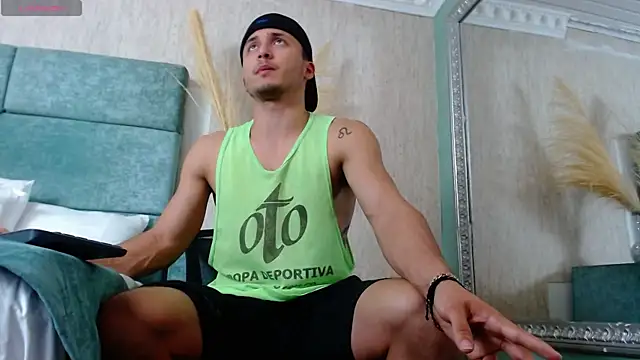 BrandonColee online show from February 12, 7:02 pm