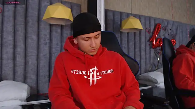 BrandonColee online show from February 19, 6:43 pm