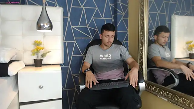 BrandonColee online show from March 15, 12:45 pm