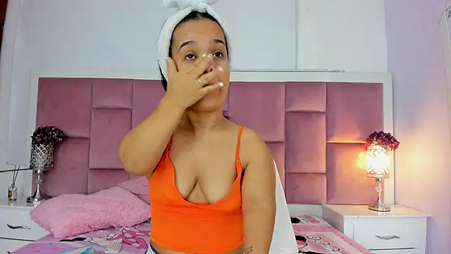 AnieRey online show from March 8, 11:58 am