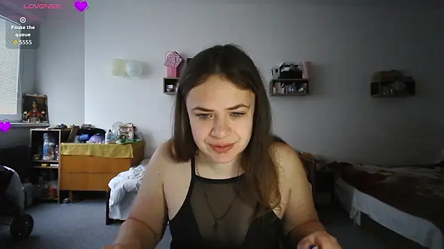 Snapshot of Your___Hope chatting on February 28, 6:25 am Your Hope online show from February 28, 6:25 am