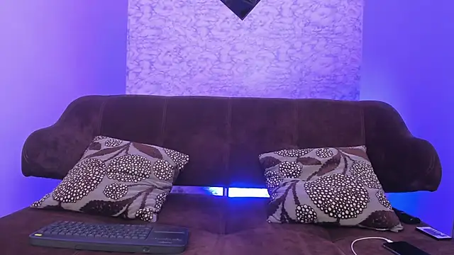 Thomass conor online show from February 25, 3:49 pm