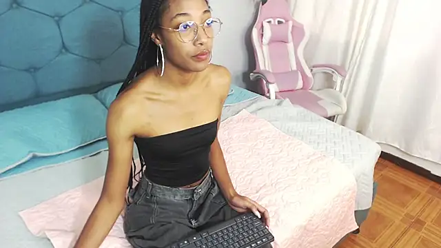 esmeralda-bk online show from January 16, 3:35 pm