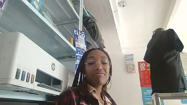 esmeralda-bk online show from March 12, 5:17 pm