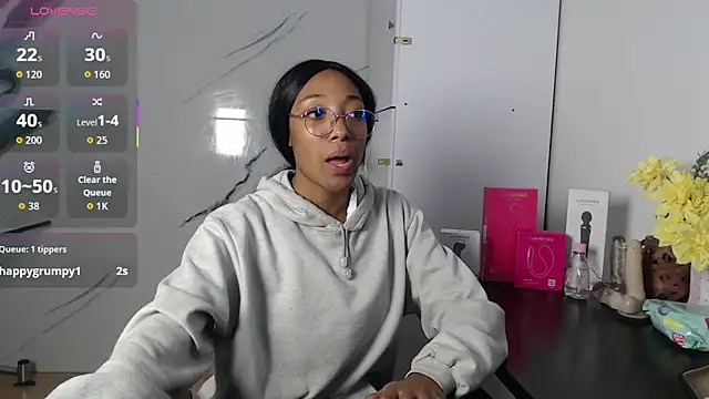 esmeralda-bk online show from October 7, 10:18 pm