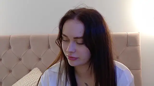 Snapshot of Lilliana_Moon chatting on January 29, 10:05 am Lilliana Moon online show from January 29, 10:05 am