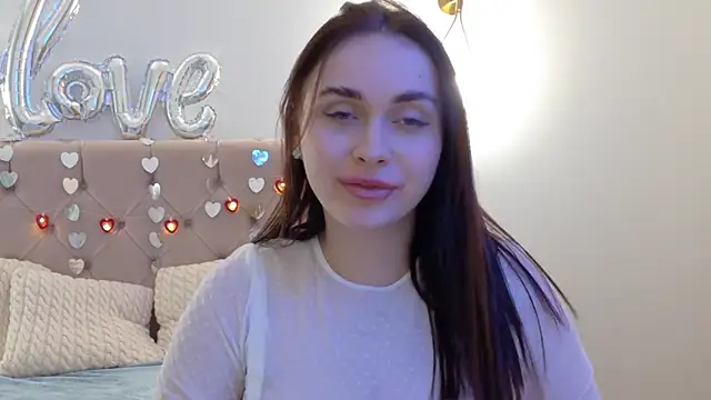 Snapshot of Lilliana_Moon chatting on February 11, 3:29 pm Lilliana Moon online show from February 11, 3:29 pm