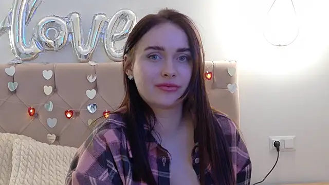 Snapshot of Lilliana_Moon chatting on February 16, 3:16 pm Lilliana Moon online show from February 16, 3:16 pm